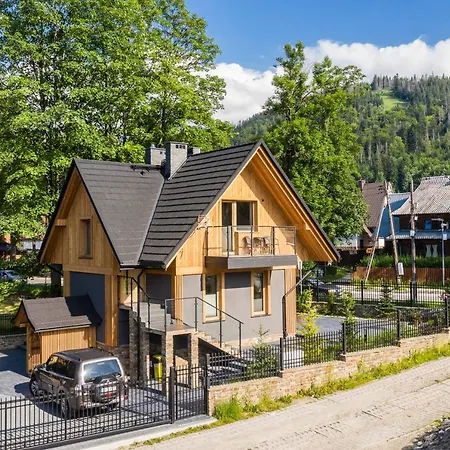 Tatrytop Grey House