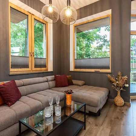 Tatrytop Grey House
